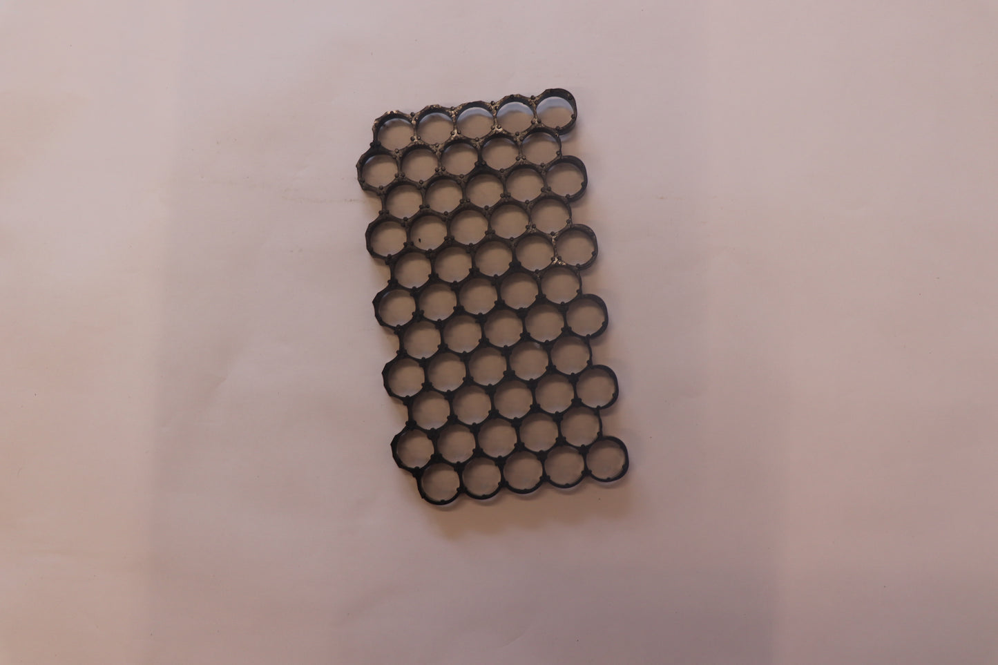 5x11 Honeycomb Cell Holder for 18650 Battery Pack - LITHOGREEN