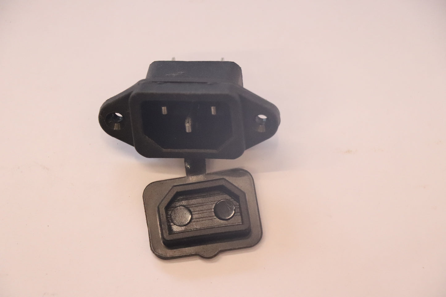 IEC Connector with Protection Cap